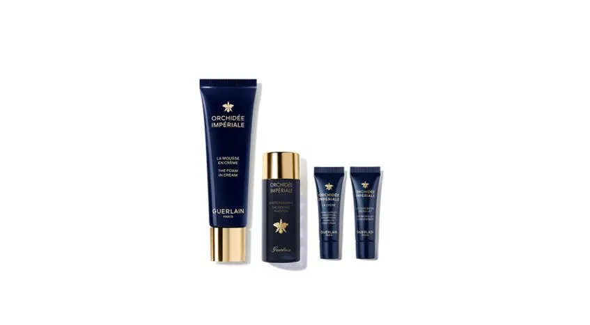 Welcome Gift includes Orchidee Imperiale The Essence Lotion 40ml, The Foam in Cream 30ml, The Cream 3ml and The Micro-Lift Concentrate 3 ml, while stocks last (Photo is for reference only)
